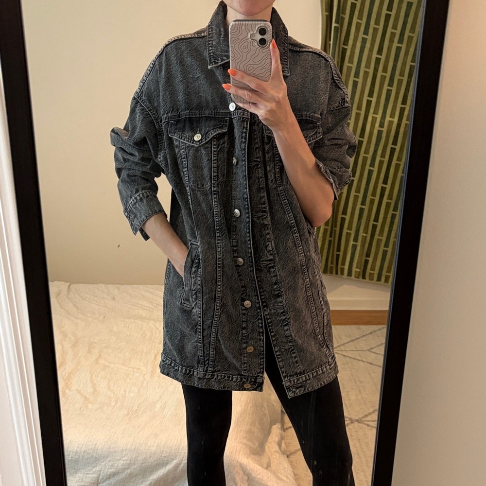 American Eagle Outfitters Dark Gray Oversized Denim Jacket - Picture 2 of 6